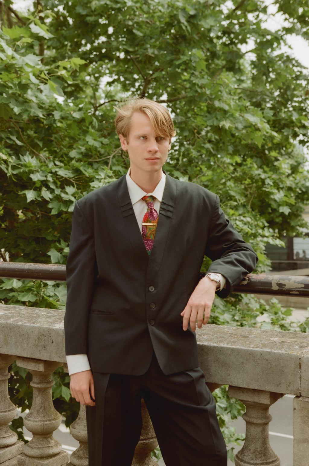 1980'S COLLARLESS SUIT