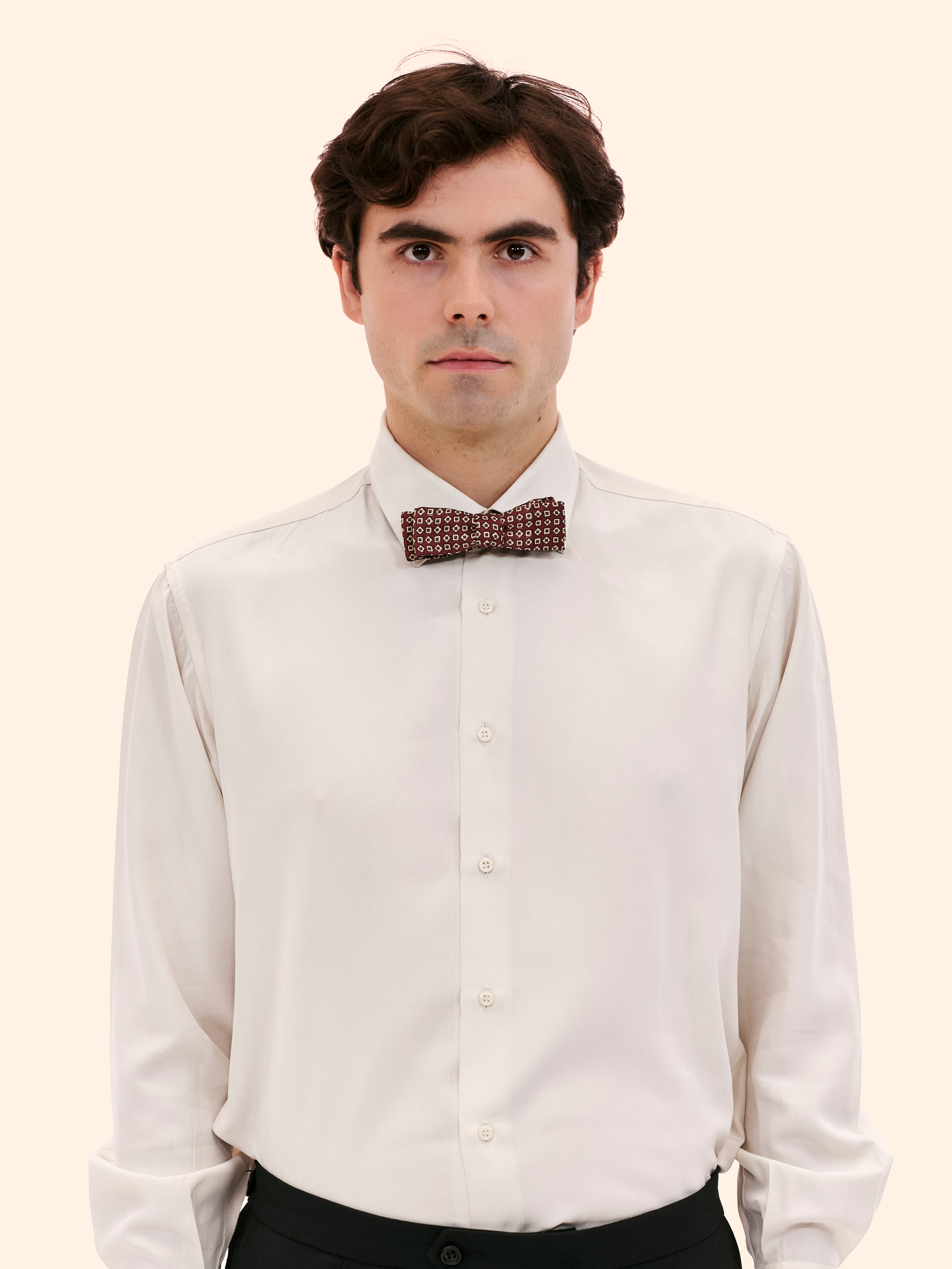 LONDON BEAU RED GEOMETRIC BOW TIE