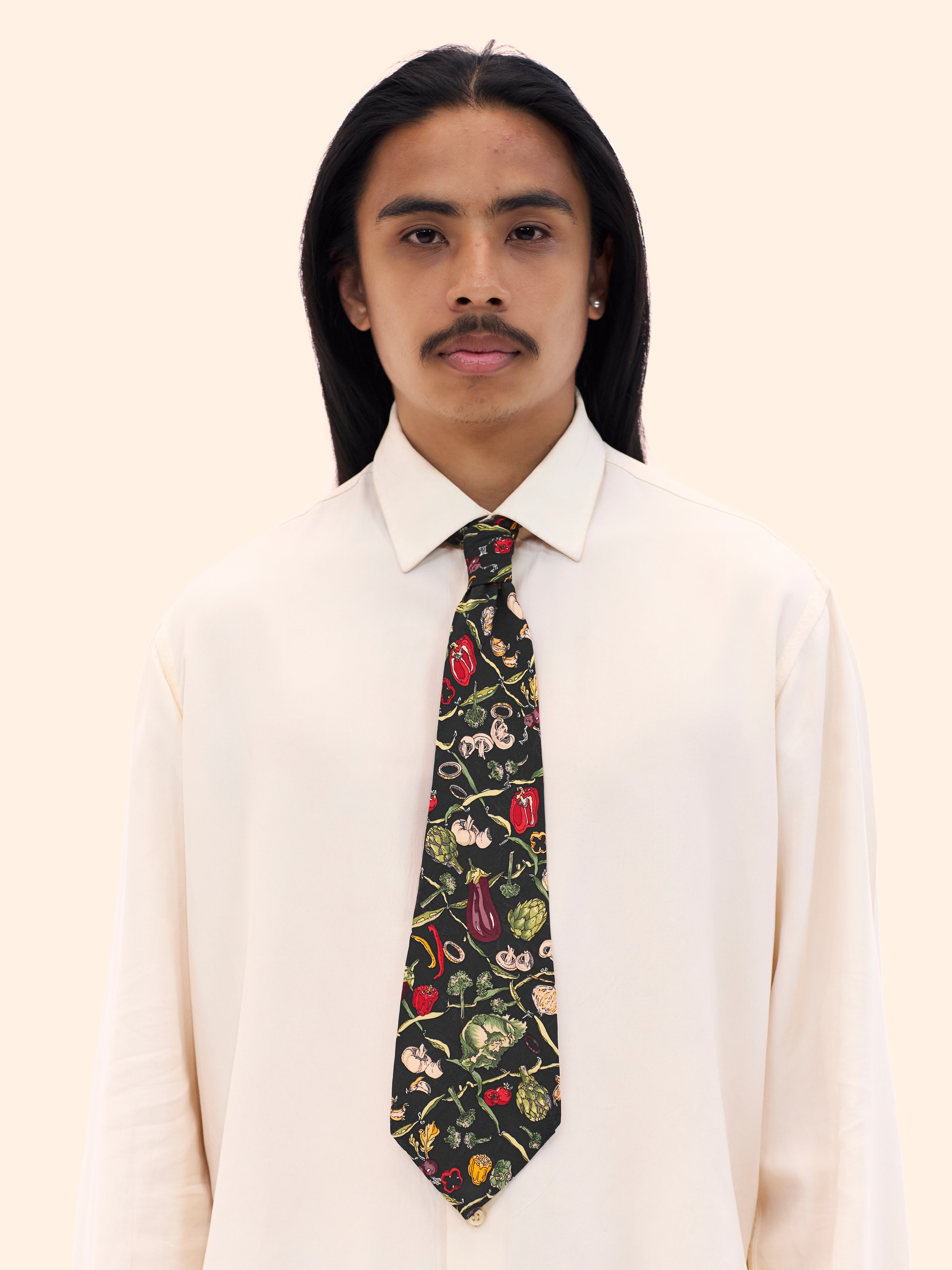 1996 NICOLE MILLER VEGETABLES TIE