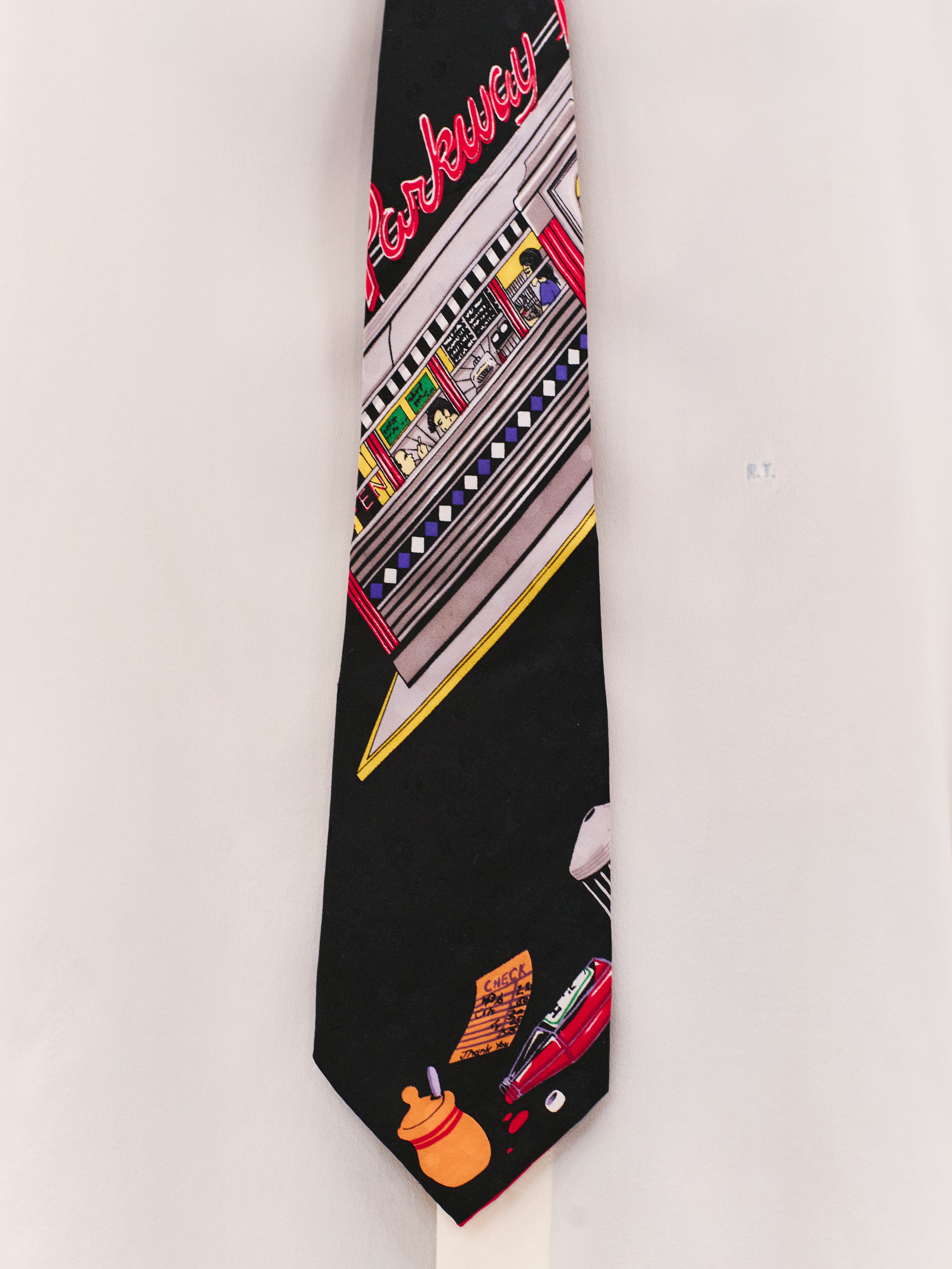 1990 NICOLE MILLER DINER TIE