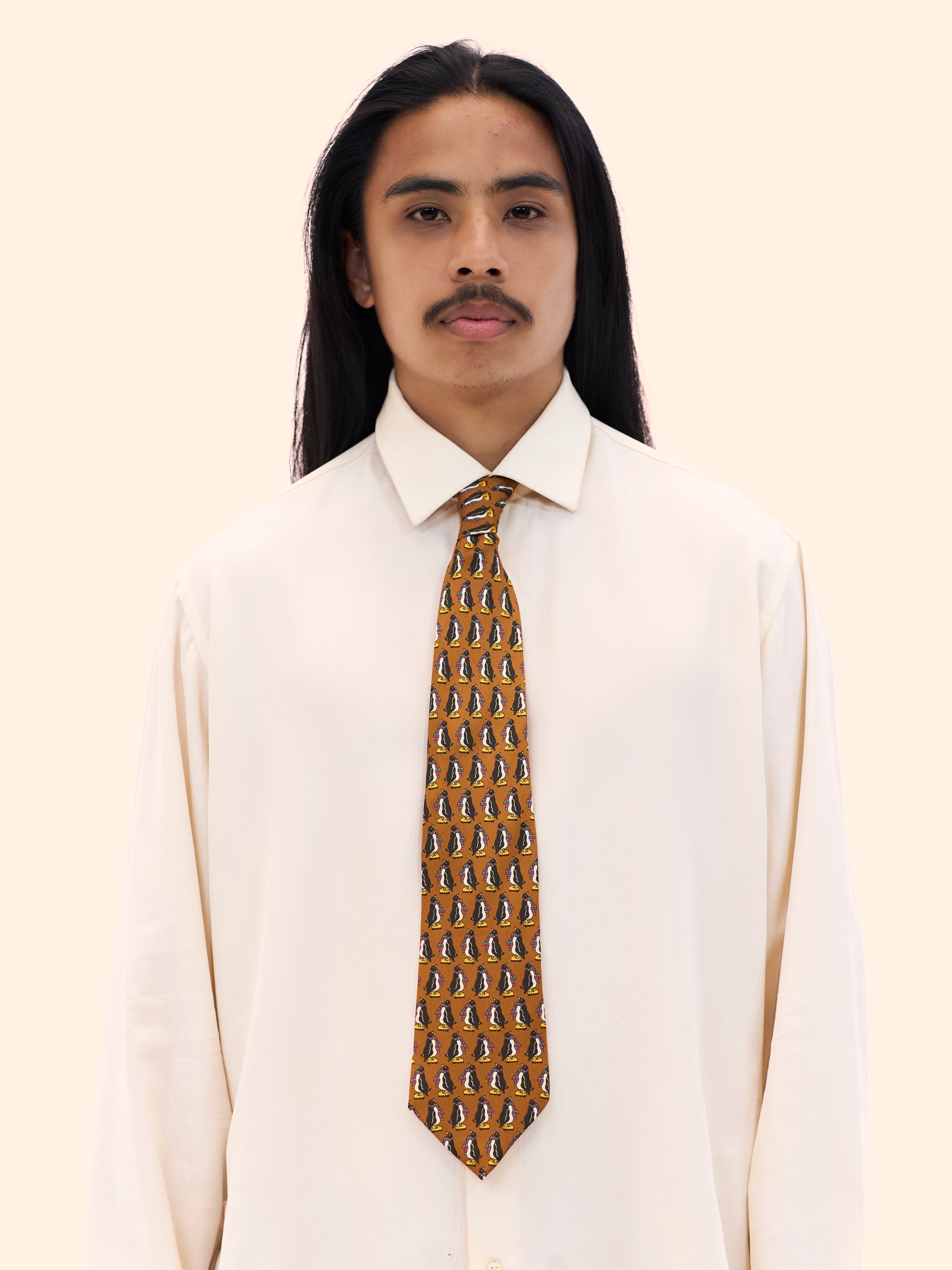 AGORA COLLECTIONS PENGUIN TIE