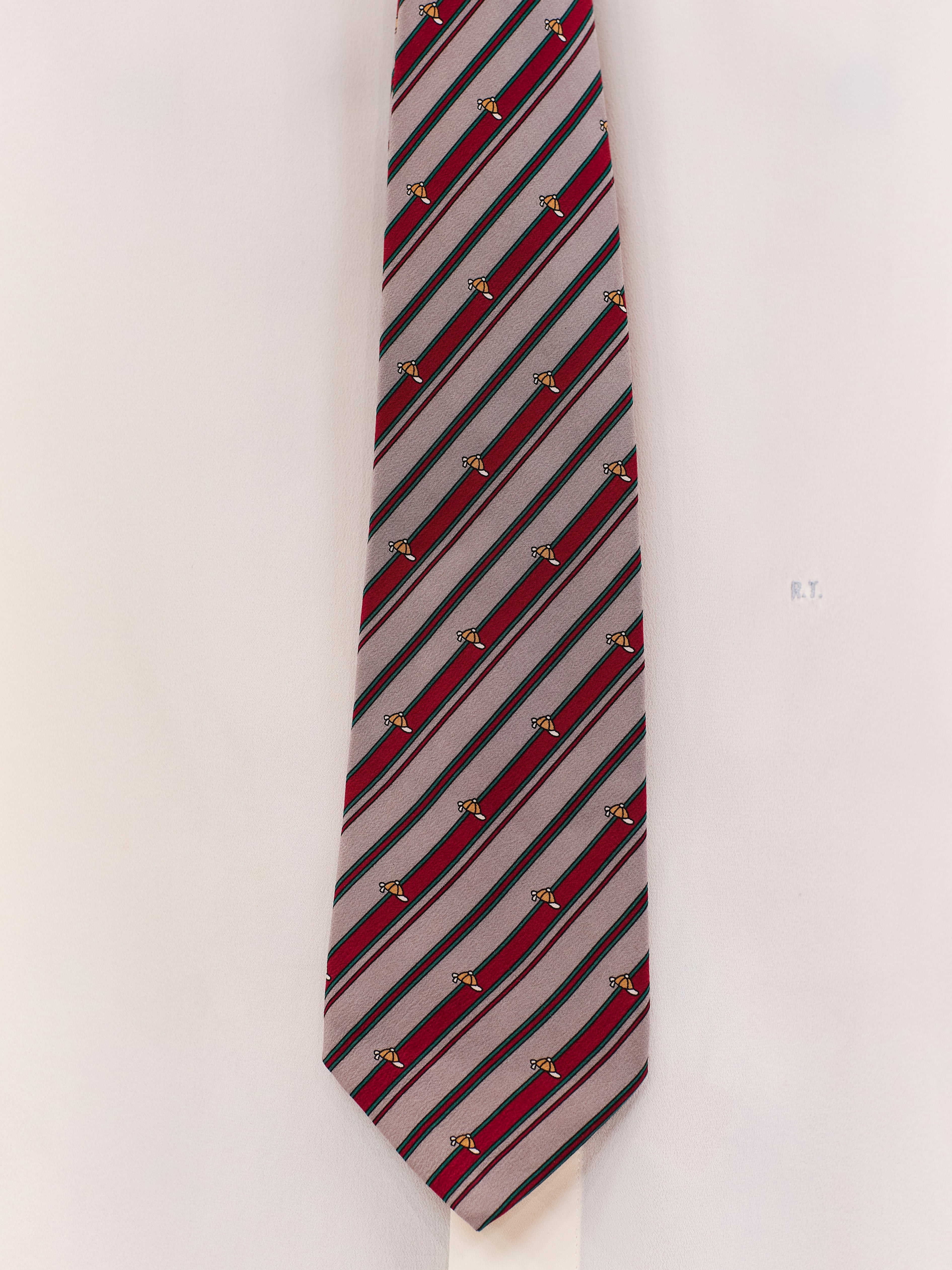 1980S NOVELTY CAP AND STRIPE TIE