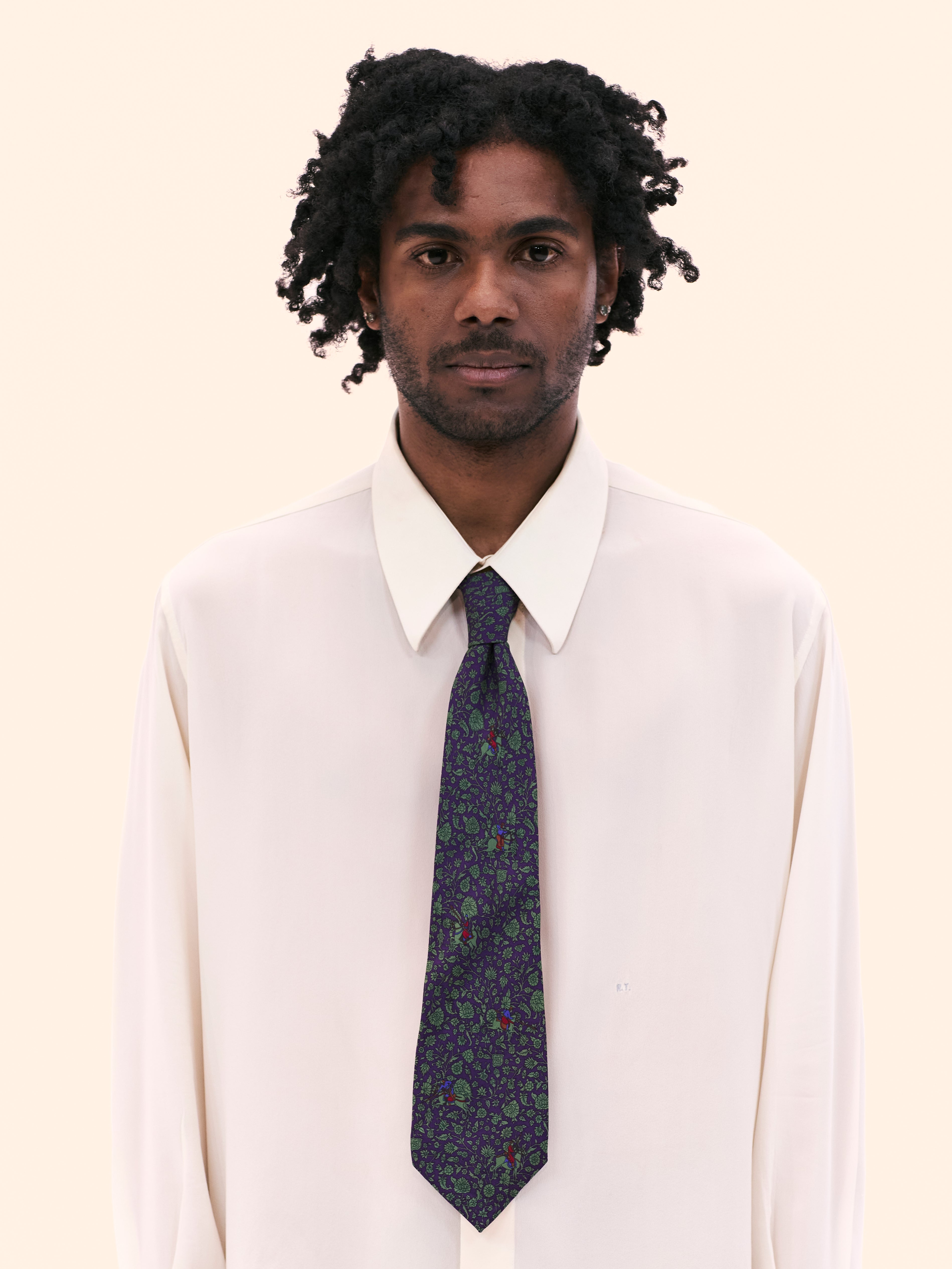 SALVATORE FERRAGAMO LEAVES AND HORSES TIE