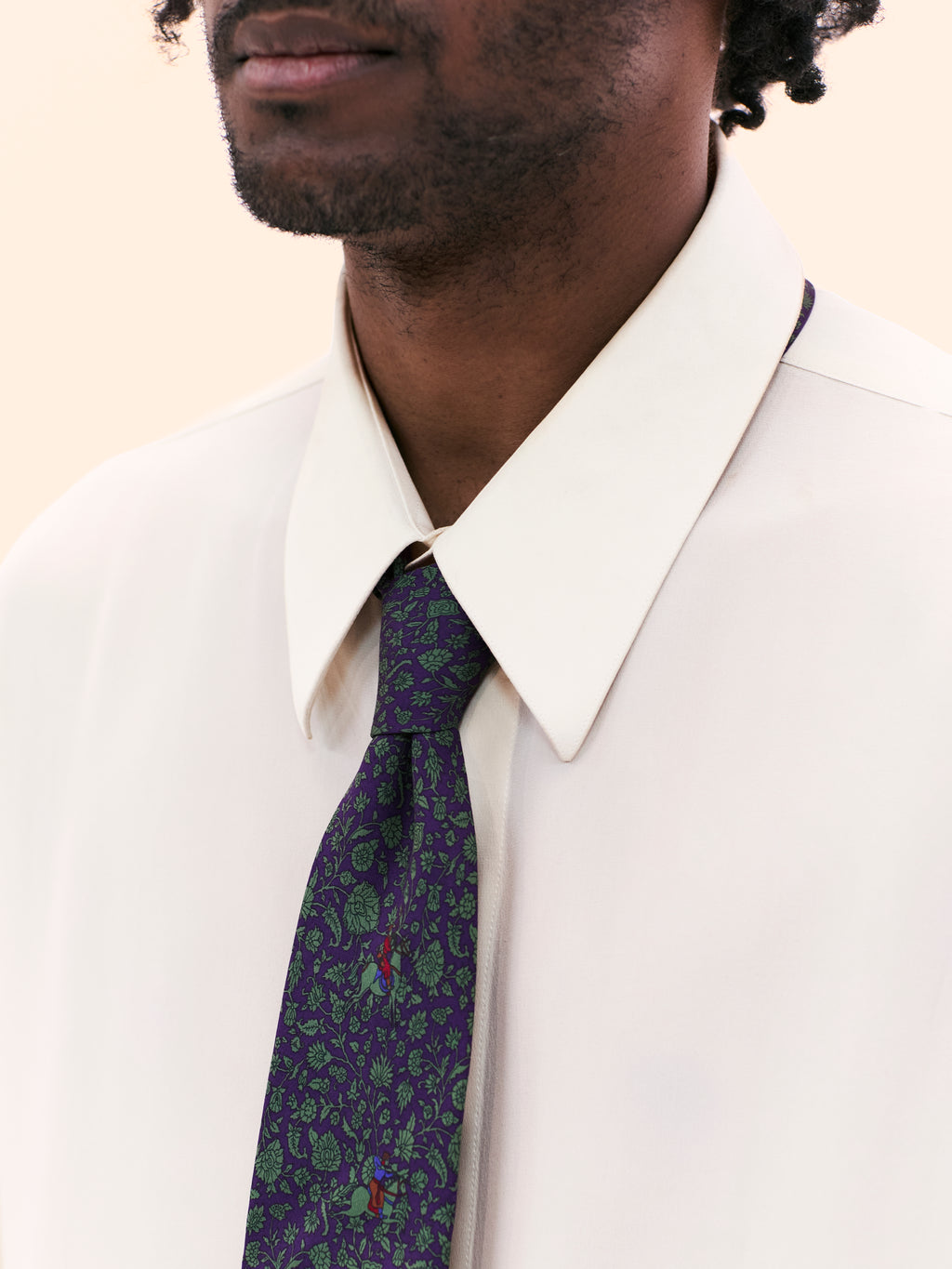 SALVATORE FERRAGAMO LEAVES AND HORSES TIE