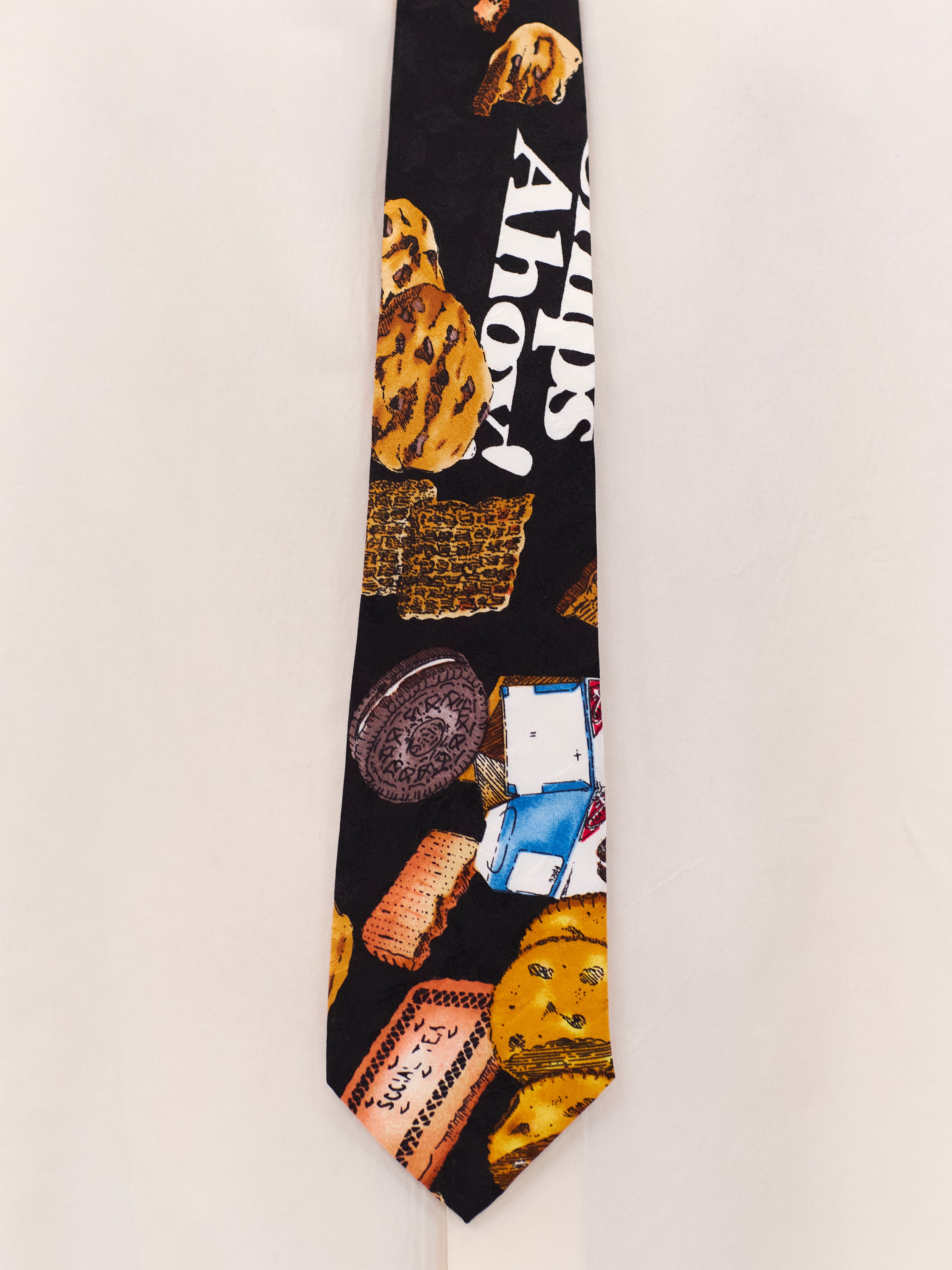 1992 NICOLE MILLER SNACK TIE