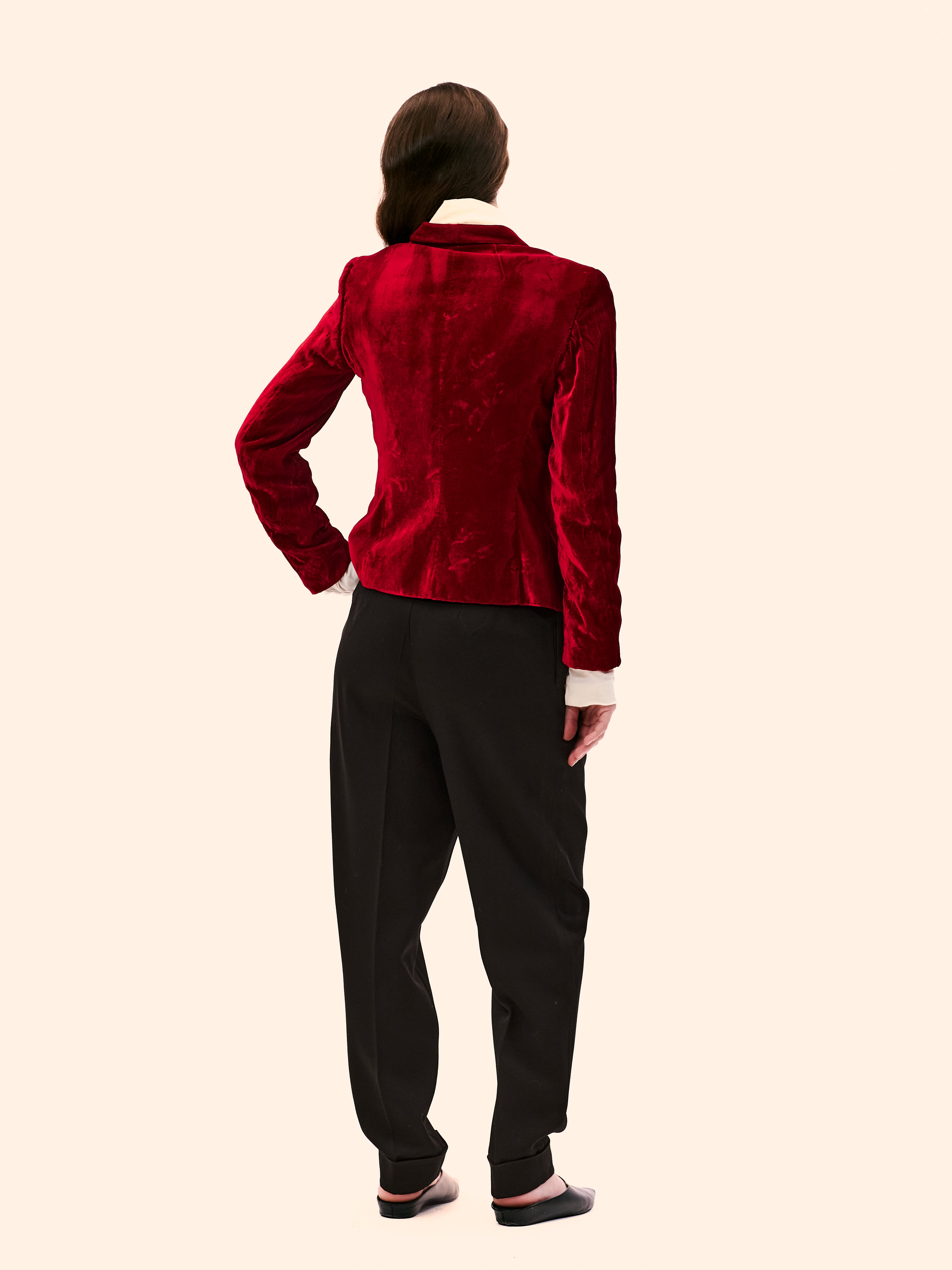 AW99-00 GUCCI BY TOM FORD RED VELVET SHAWL COLLAR JACKET