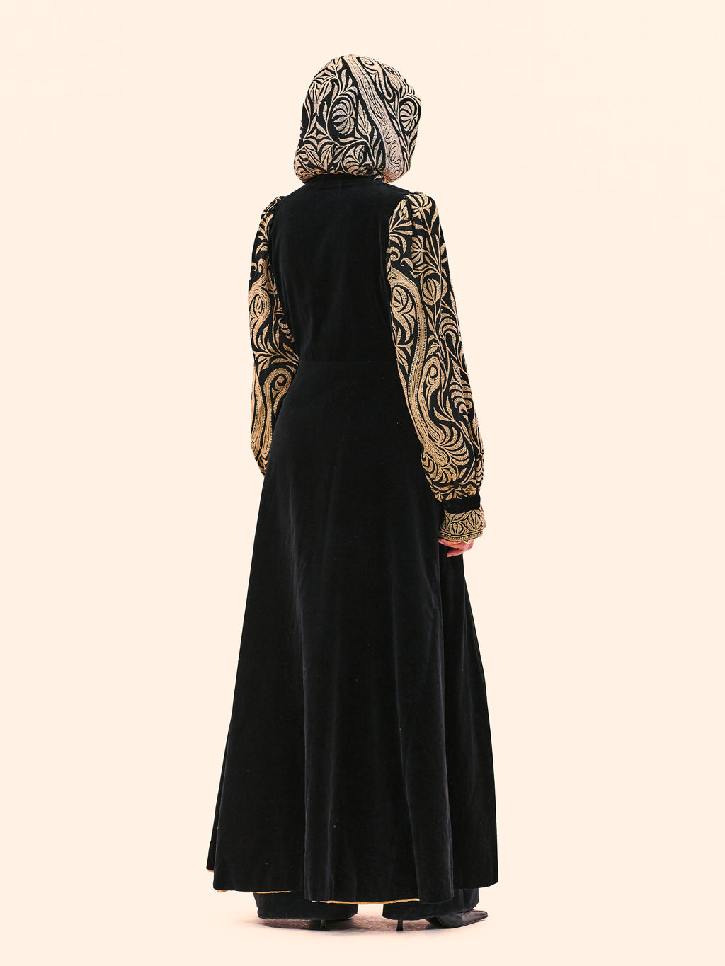 1930'S EMBROIDERED BLACK VELVET COAT