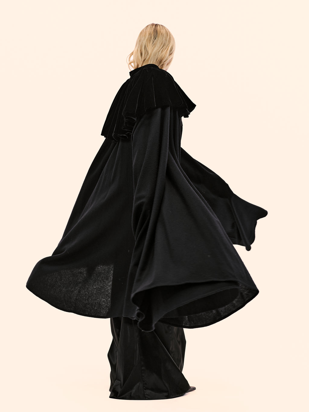 AW80-81 YVES SAINT LAURENT EVENING CLOAK