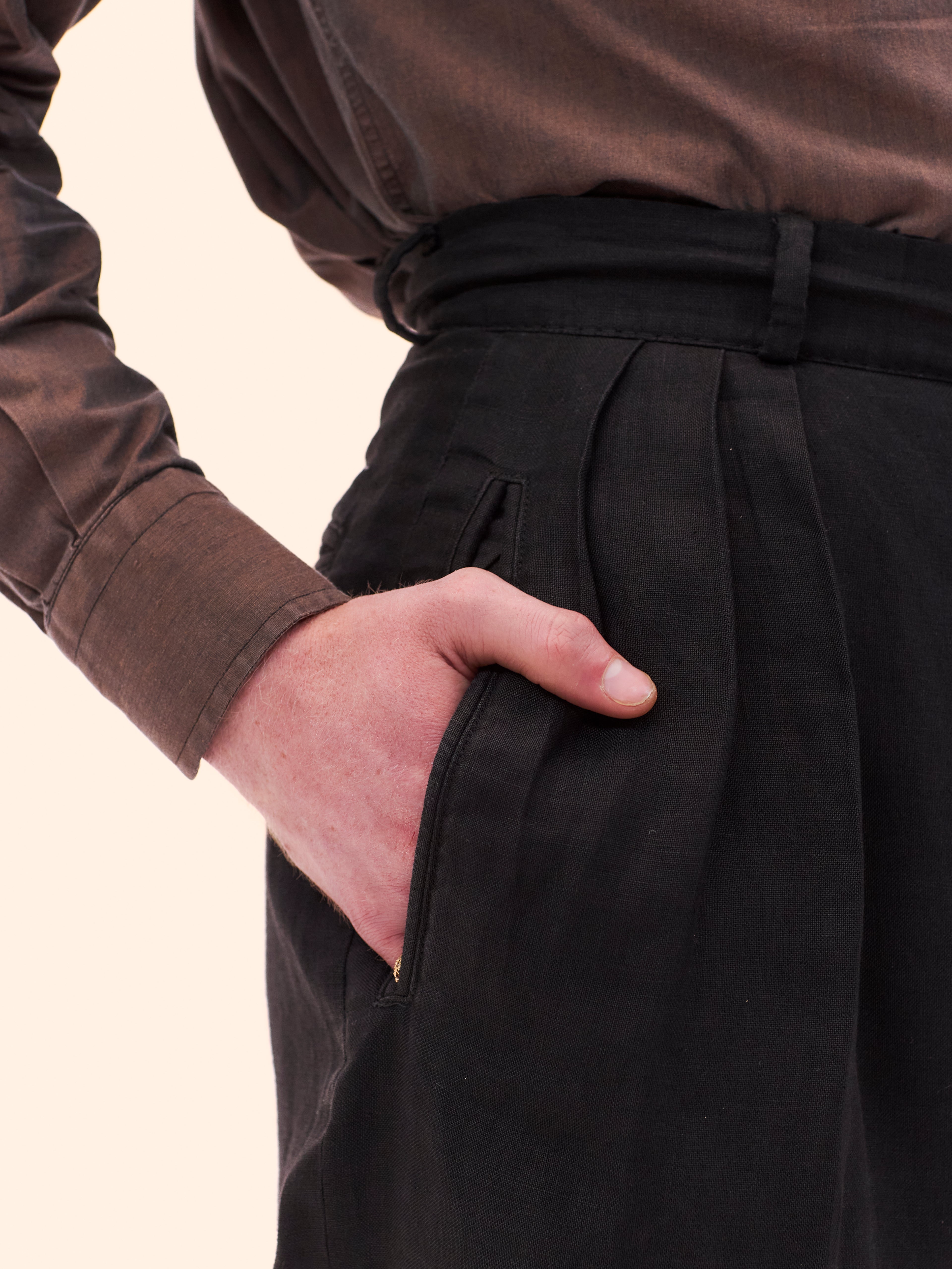 MONTANA PLEATED LINEN TROUSERS