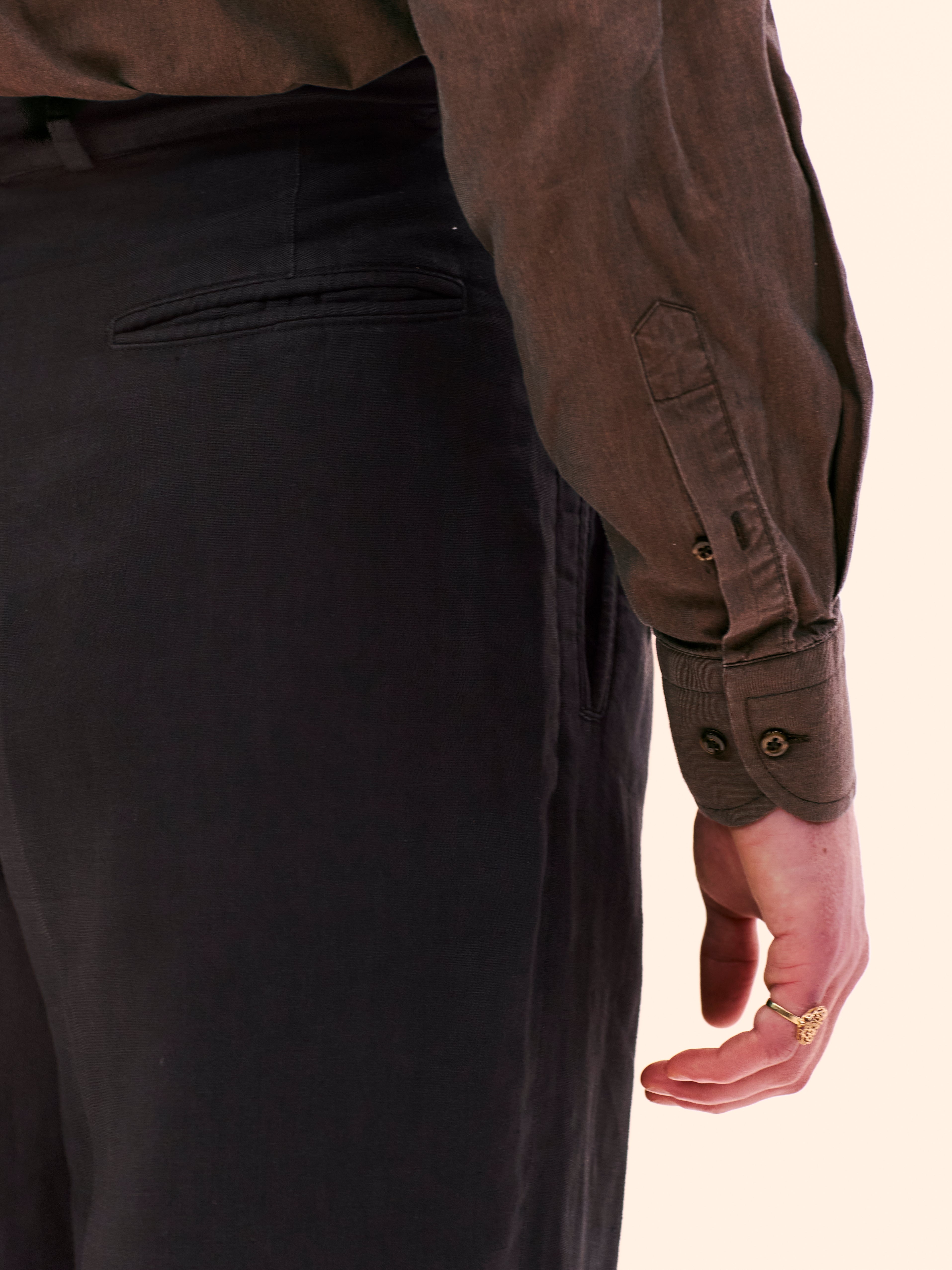 MONTANA PLEATED LINEN TROUSERS