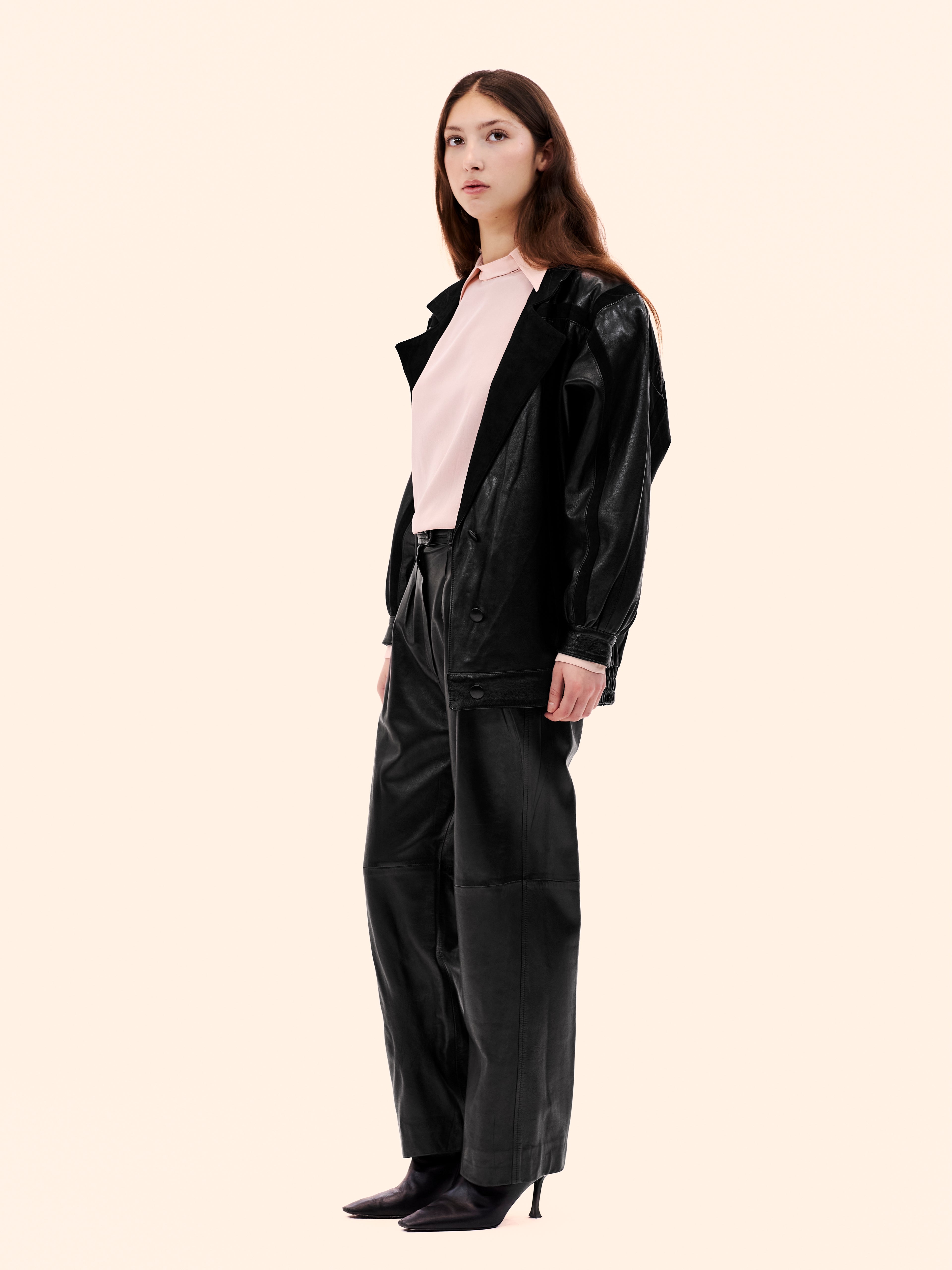 1980 CHLOÉ BY KARL LAGERFELD BLACK LEATHER SUIT AND BLOUSE