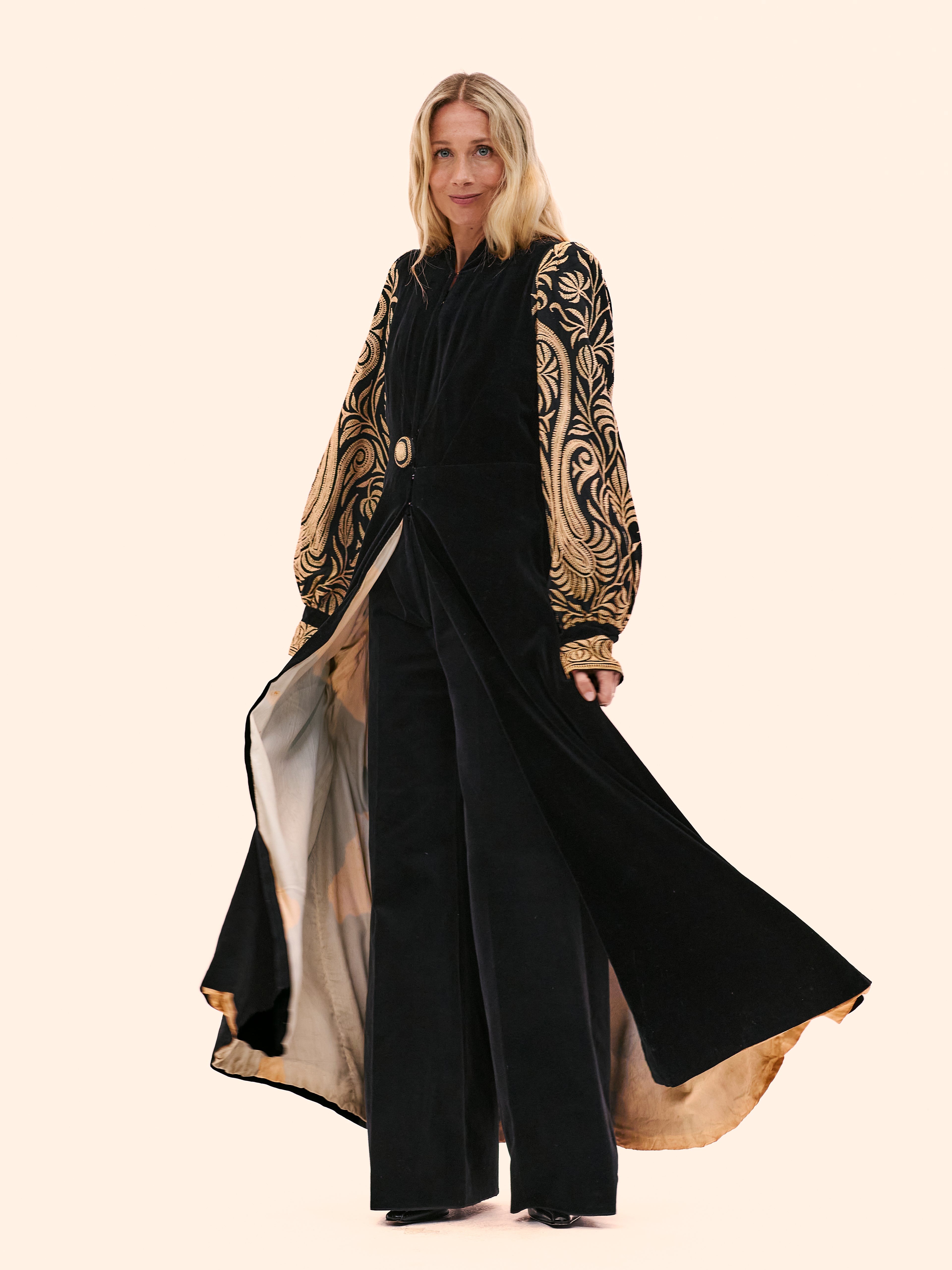 1930'S EMBROIDERED BLACK VELVET COAT
