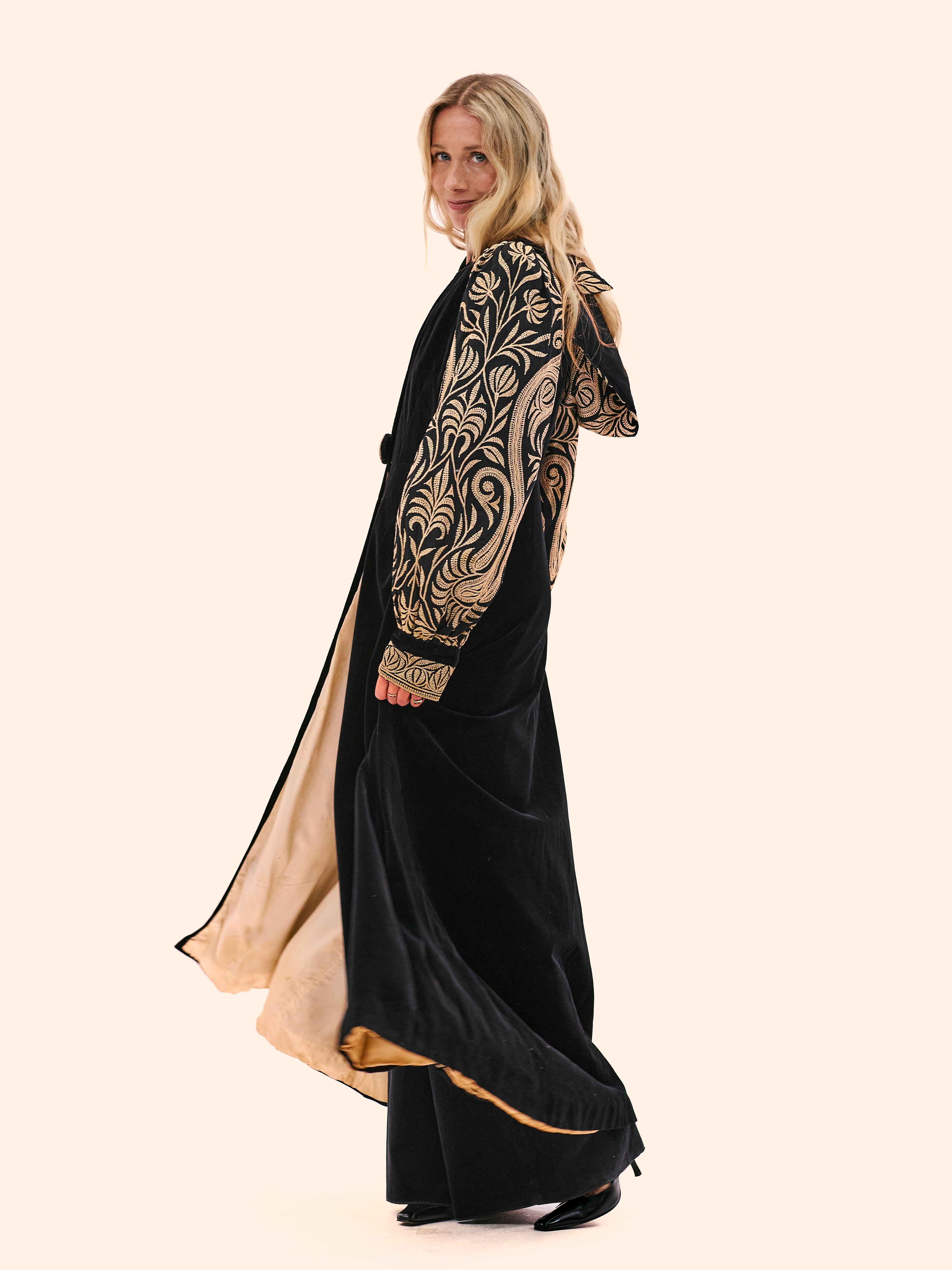 1930'S EMBROIDERED BLACK VELVET COAT