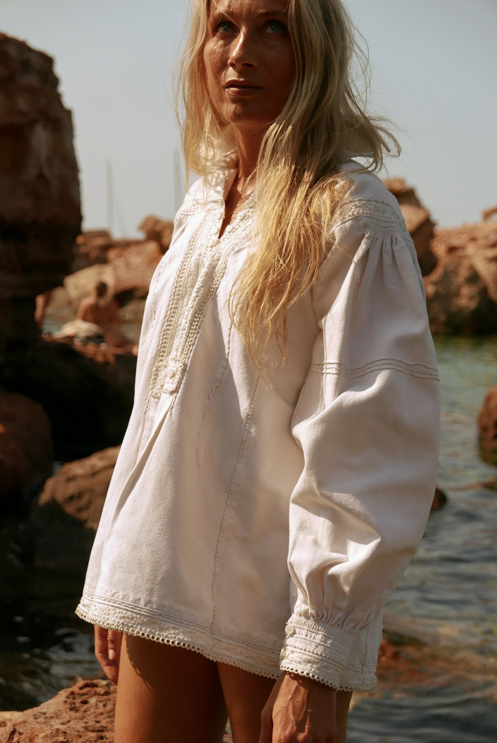 1970'S BALKAN EMBROIDERED SHIRT
