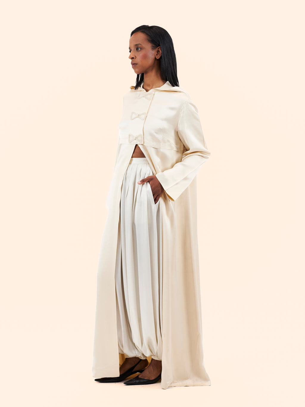 1930'S HOODED SILK EMBROIDERED COAT CAPE
