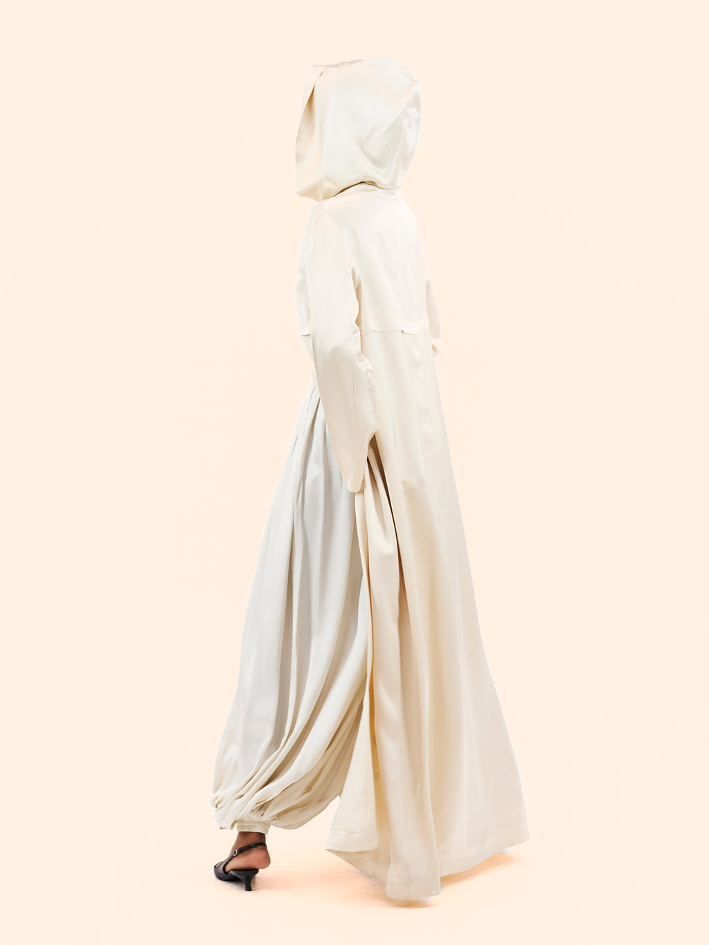 1930'S HOODED SILK EMBROIDERED COAT CAPE