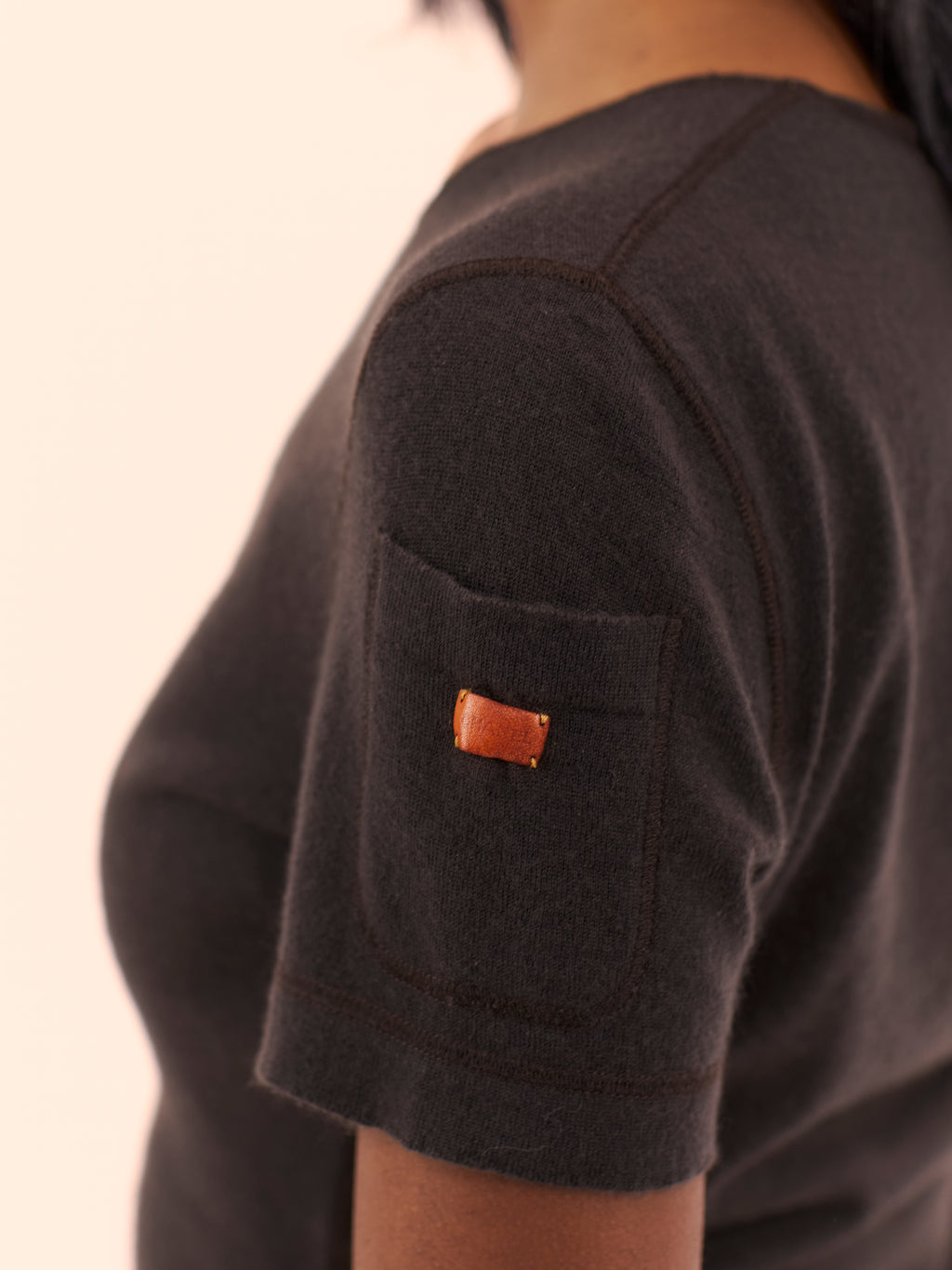 A/W 00-01 CHANEL BY KARL LAGERFELD BROWN CASHMERE TOP