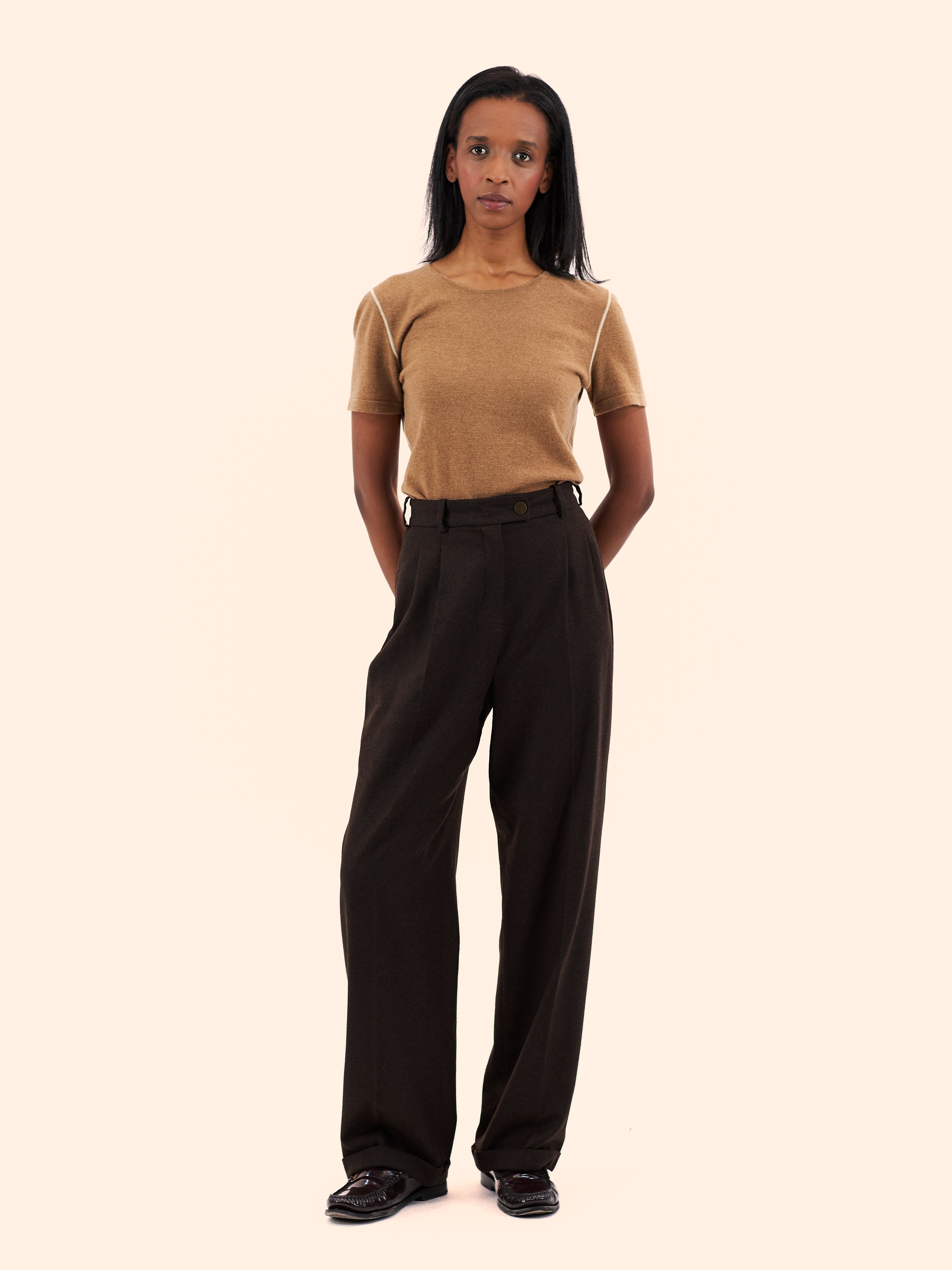 A/W 00-01 CHANEL BY KARL LAGERFELD BEIGE CASHMERE TOP