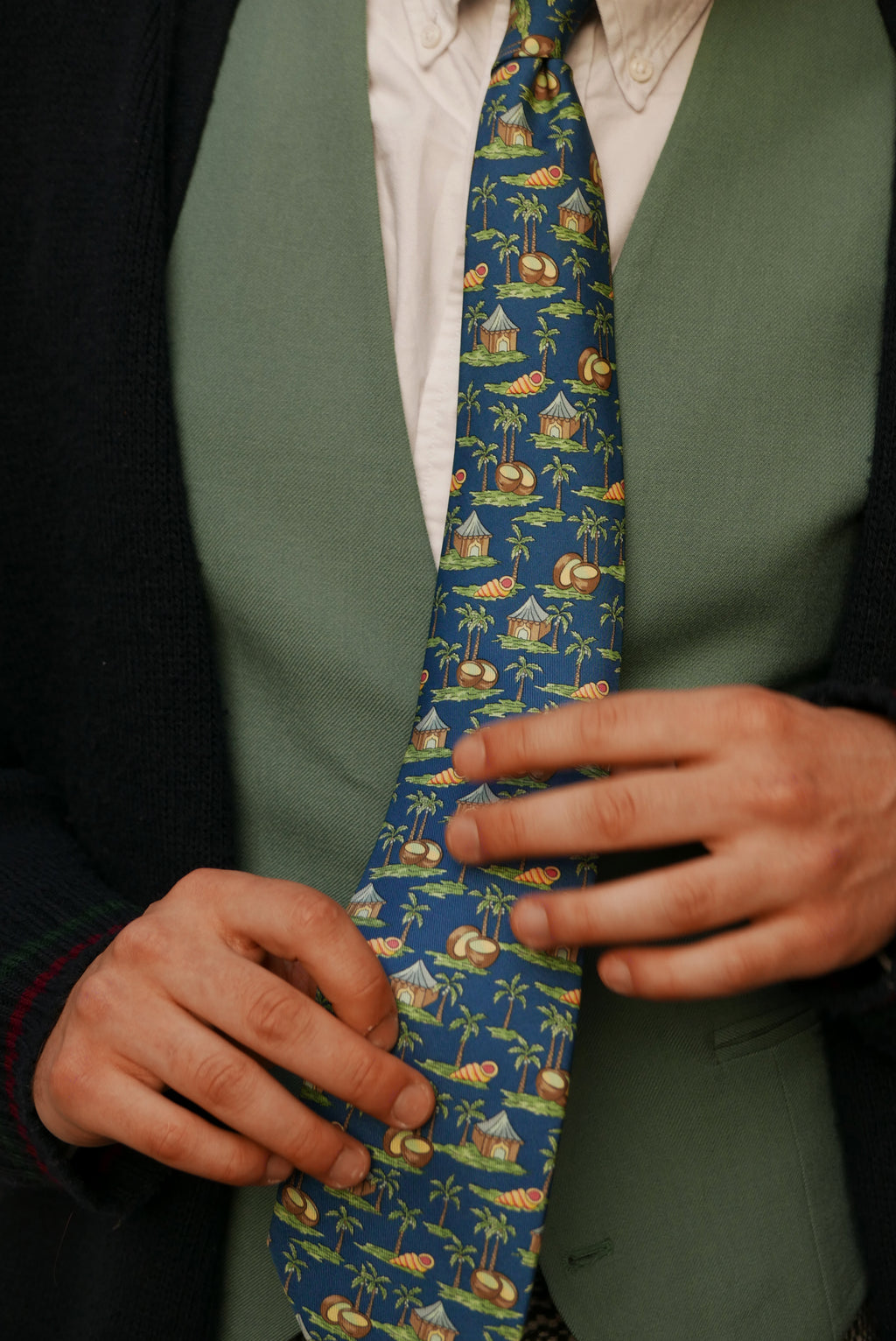 HERMES TROPICAL ISLAND TIE
