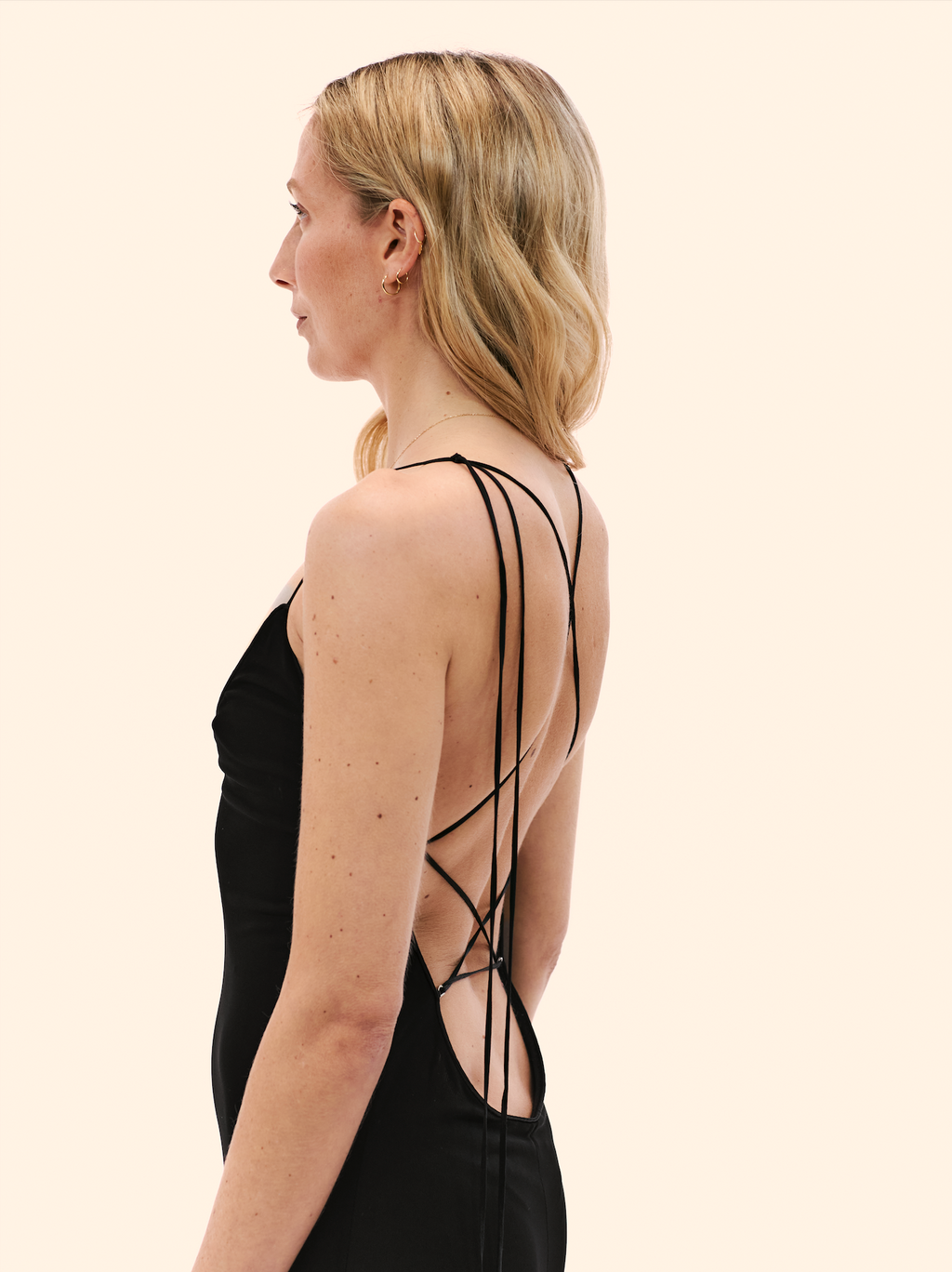 GIVENCHY BACKLESS GOWN