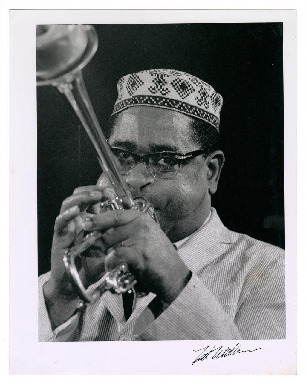 DIZZY GILLESPIE PERFORMING ON KEN NORDINE’S JAZZ TELEVISION SHOW, CHICAGO, 1961 BY TED WILLIAMS