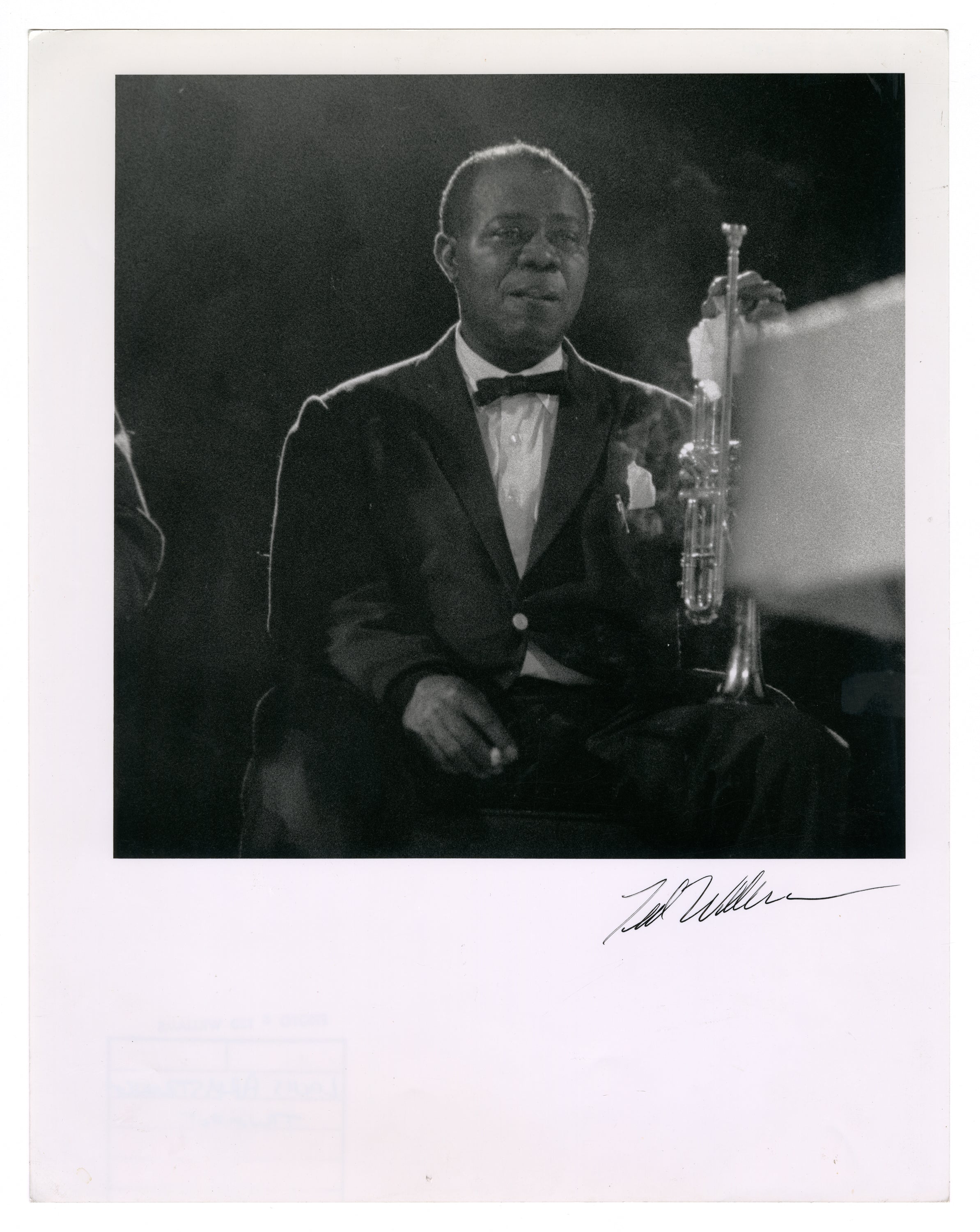 LOUIS ARMSTRONG ON STAGE AT UNIVERSITY OF CHICAGO THEATRE IN THE ROUND, ILLINOIS, 1962 BY TED WILLIAMS