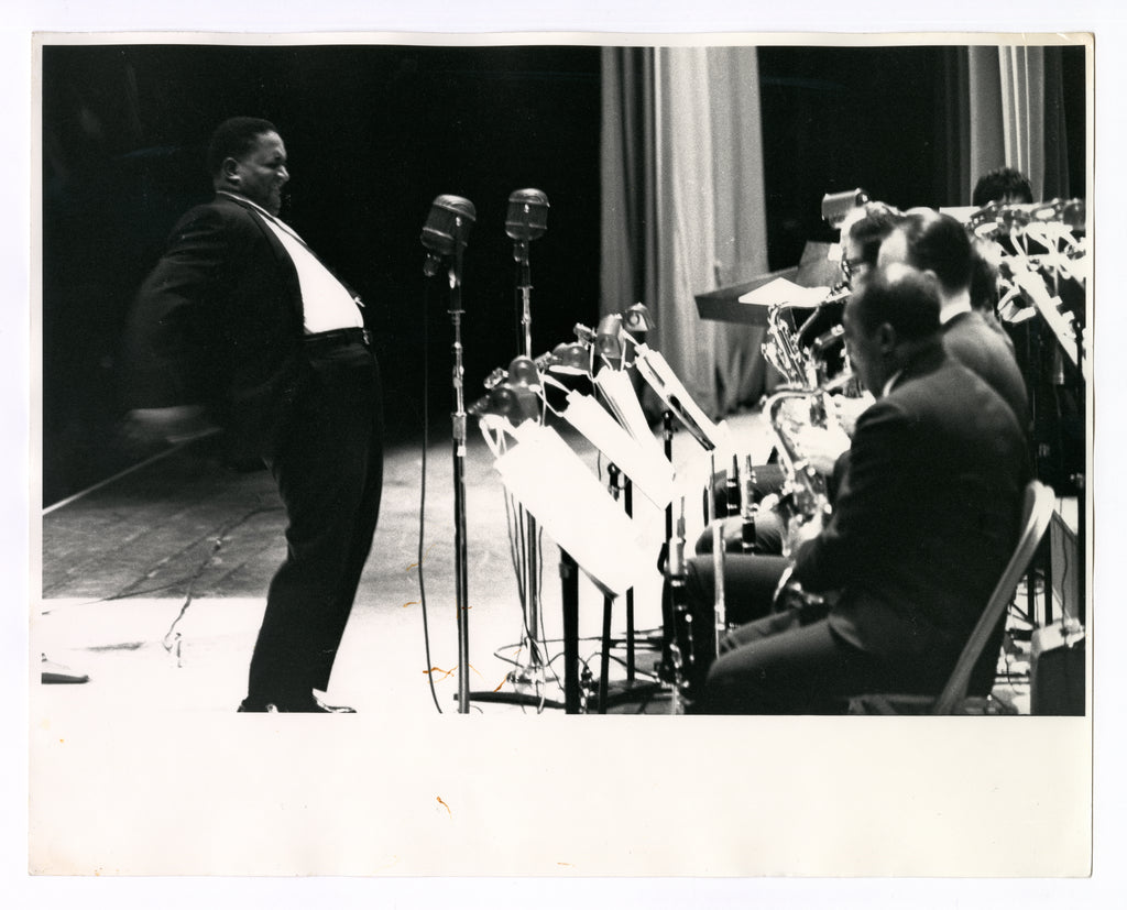 COUNT BASIE WITH HIS ORCHESTRA BY TED WILLIAMS