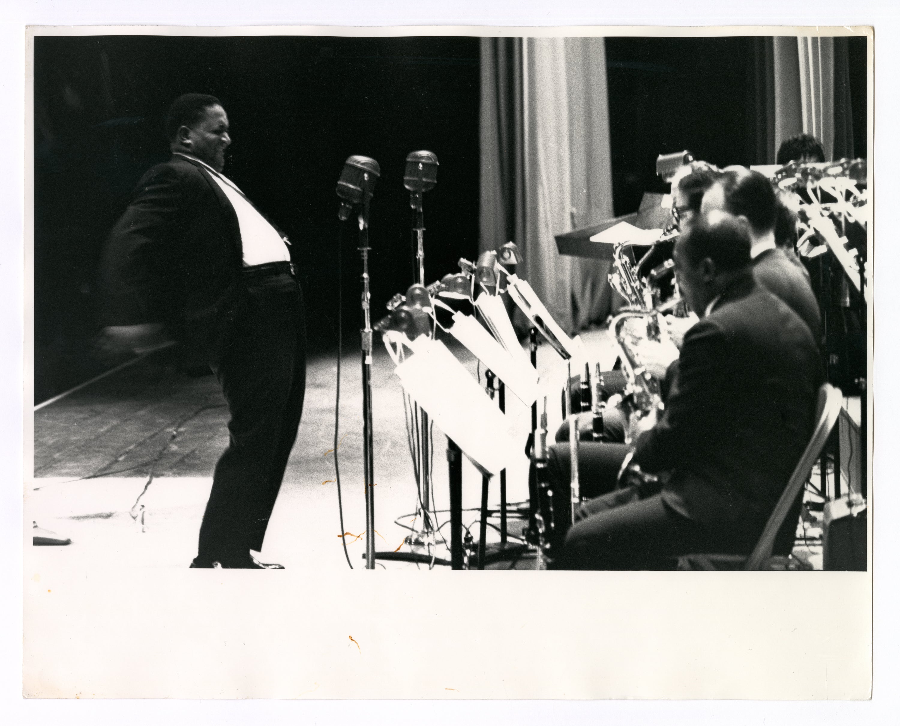 COUNT BASIE WITH HIS ORCHESTRA BY TED WILLIAMS