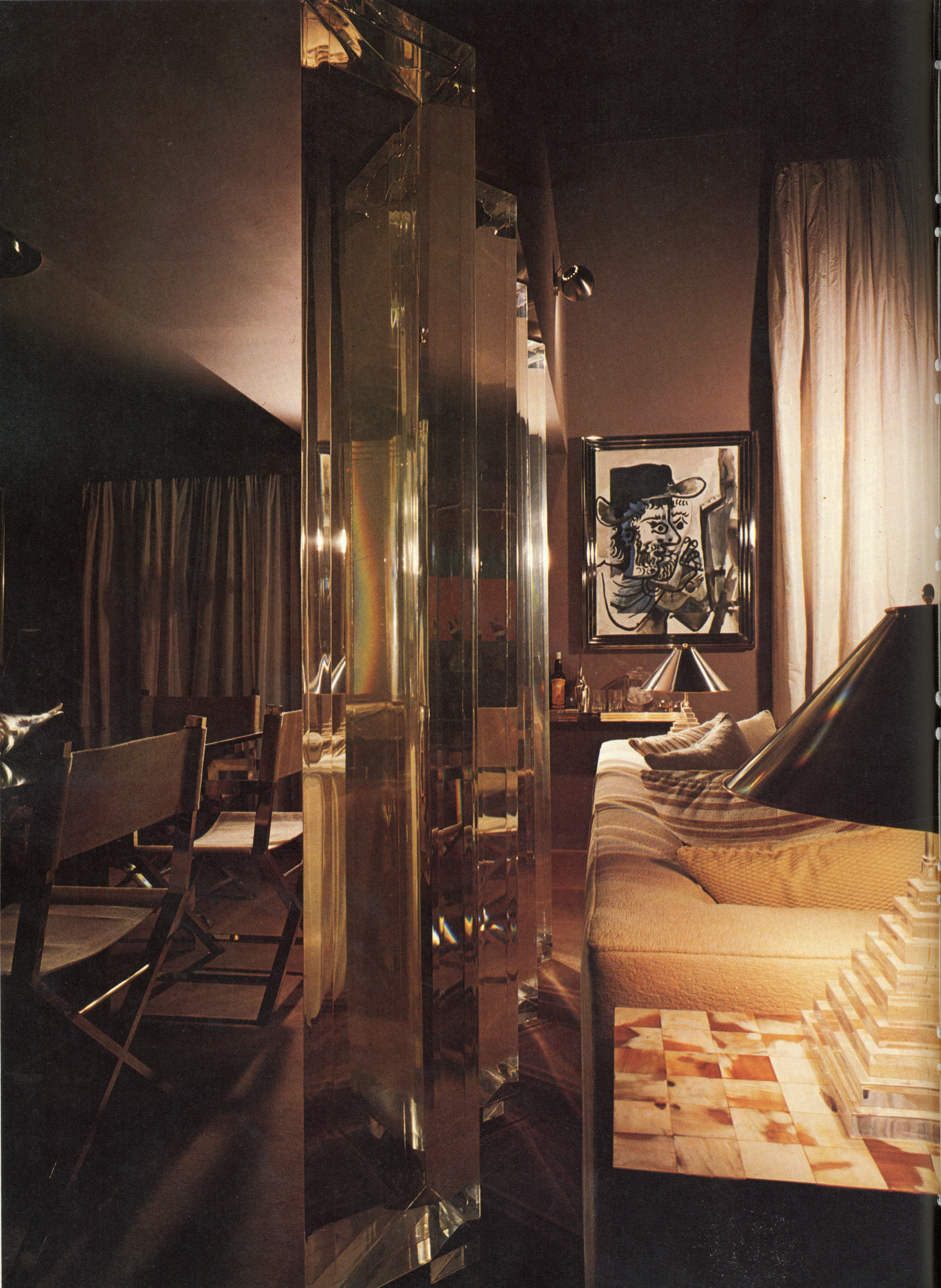 MODERN FURNITURE AND DECORATION BOOK
